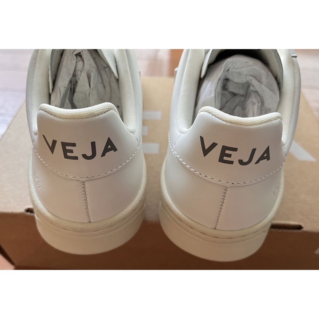 タンタン購入 VEJA レザースニーカー