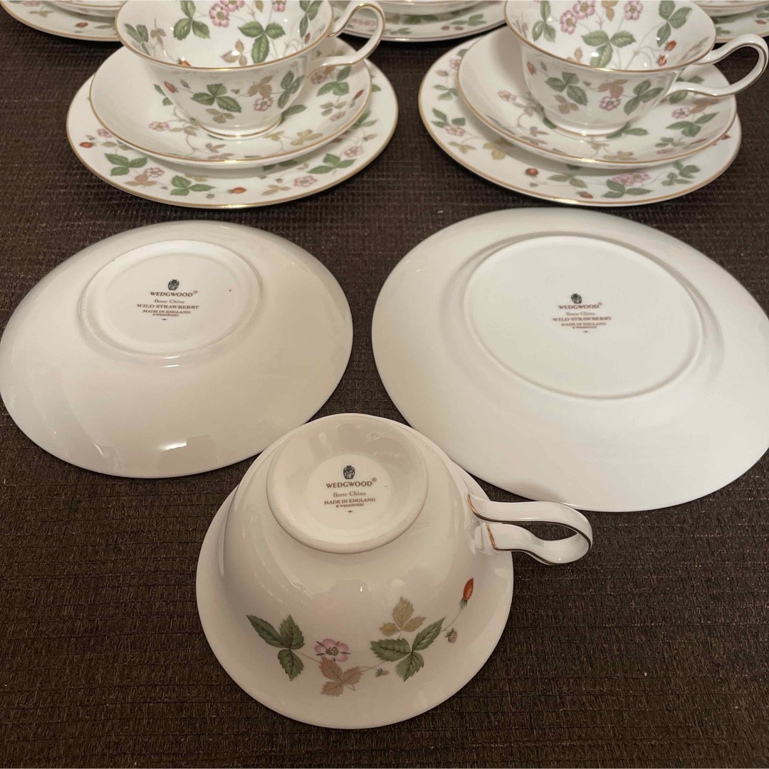 WEDGWOOD - ウェッジウッド ワイルドストロベリー カップ&ソーサー