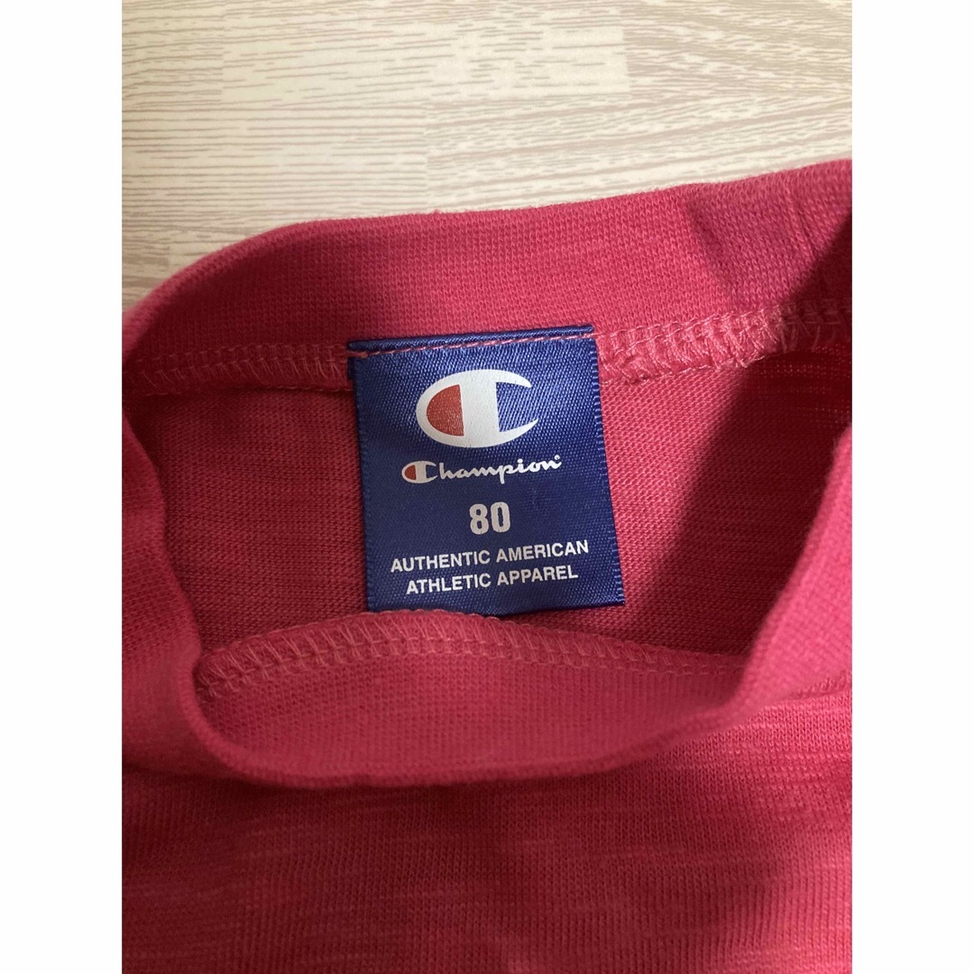 Champion(チャンピオン)のChampion Tシャツ　子ども　80 チャンピオン キッズ/ベビー/マタニティのキッズ服男の子用(90cm~)(Tシャツ/カットソー)の商品写真