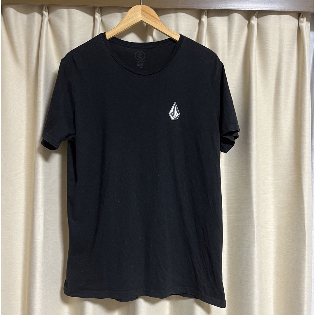 volcom(ボルコム)の【夏セール〜8/31まで限界値下げ】 VOLCOM ボルコム　Tシャツ　Lサイズ メンズのトップス(Tシャツ/カットソー(半袖/袖なし))の商品写真