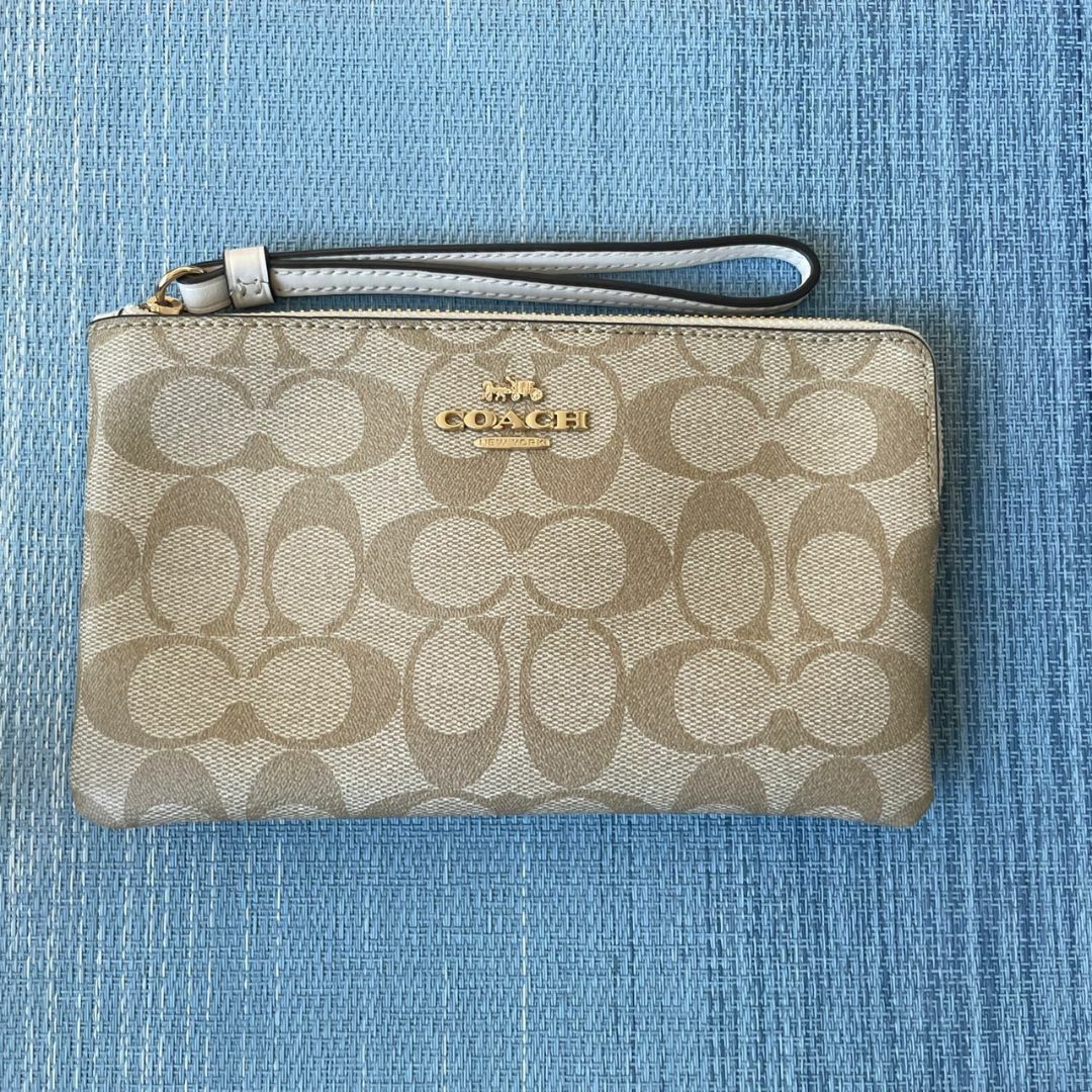 最安値で COACH 新品 未使用 ポーチ レディース 6648 ライトカーキ