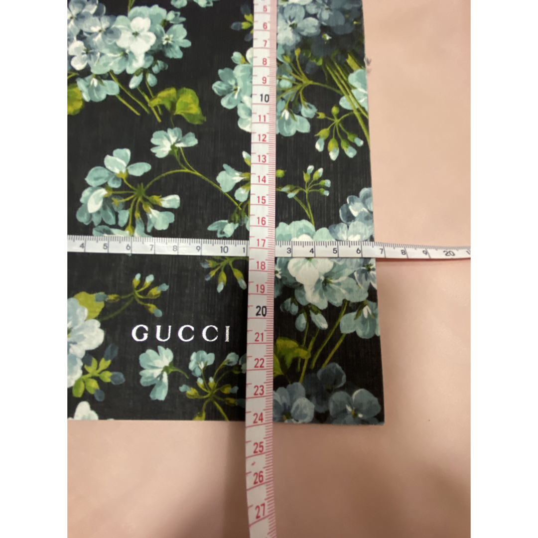 グッチ　GUCCI  インテリア小物　敷き物　敷物　花柄　カルトナージュ ハンドメイドのインテリア/家具(インテリア雑貨)の商品写真