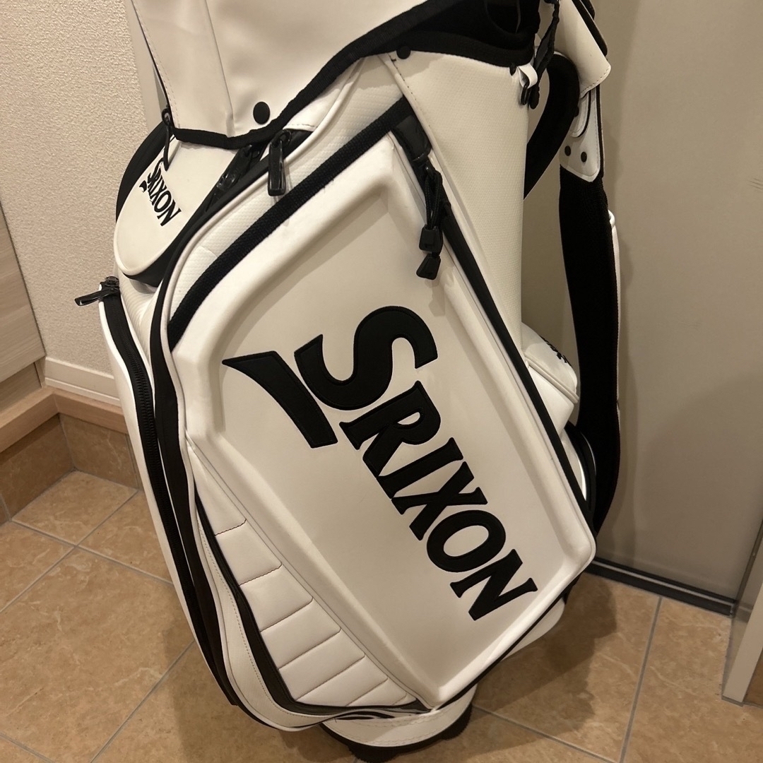 Srixon(スリクソン)のスリクソン　キャディバッグ　ツアーモデル スポーツ/アウトドアのゴルフ(バッグ)の商品写真