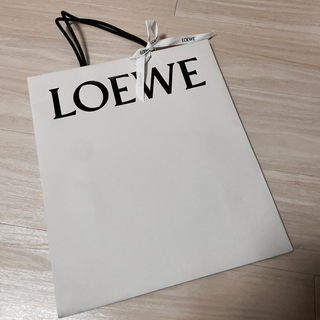 ロエベ(LOEWE)のLOEWE ロエベ　紙袋　(ショップ袋)