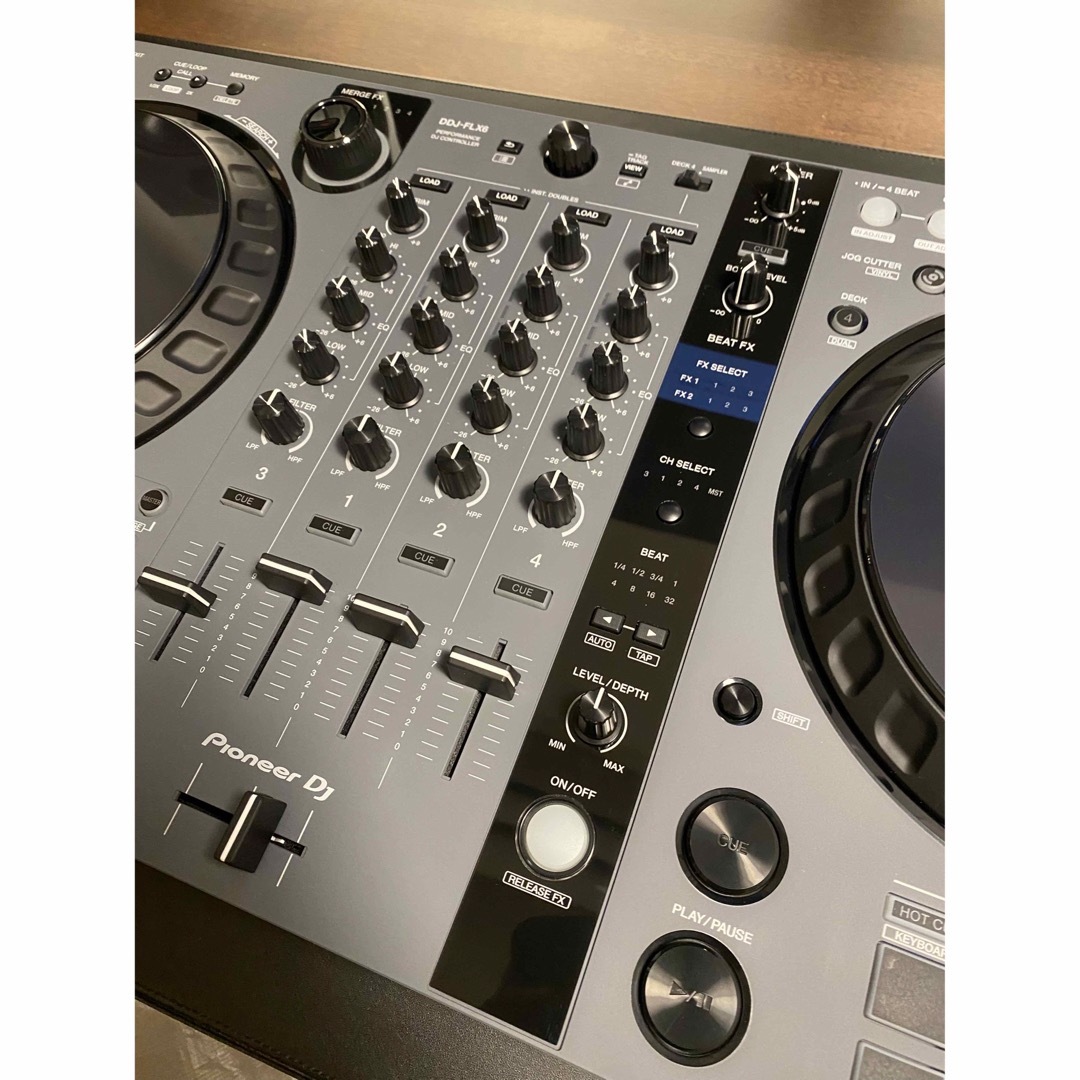 Pioneer DJ DDJ-FLX6-GT 2