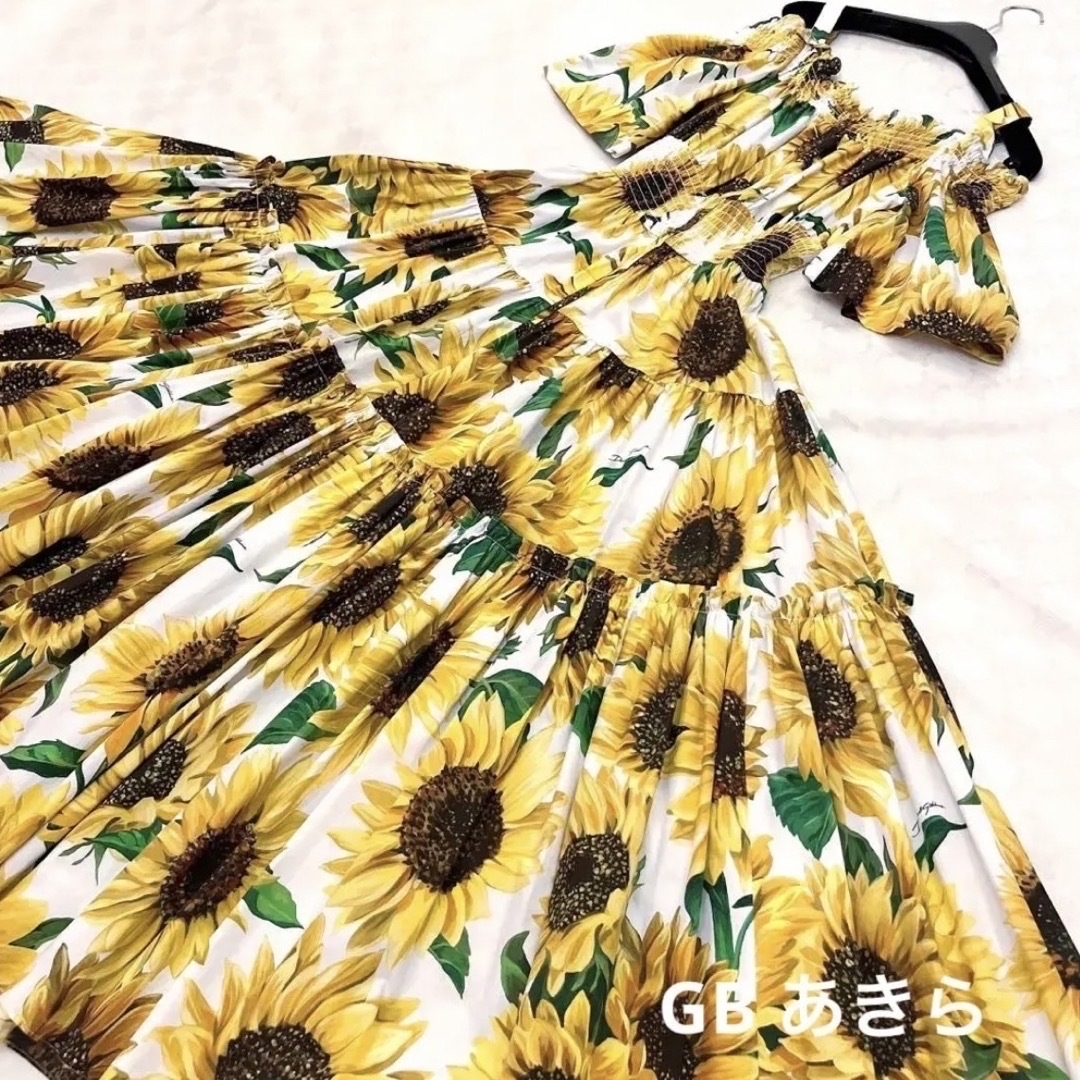 DOLCE&GABBANA(ドルチェアンドガッバーナ)の【未使用】定価31.4万円DOLCE&GABBANAひまわりワンピース　正規品 レディースのワンピース(ロングワンピース/マキシワンピース)の商品写真