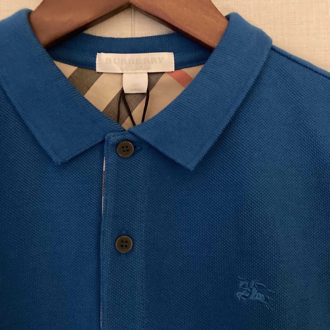 BURBERRY(バーバリー)の新品•未使用　タグ付き　Burberry バーバリー　ポロシャツ　ブルー キッズ/ベビー/マタニティのキッズ服男の子用(90cm~)(Tシャツ/カットソー)の商品写真