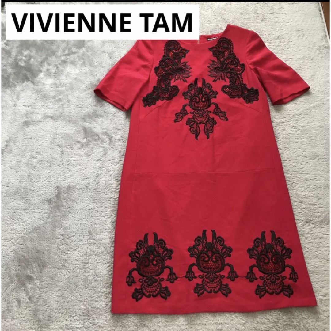 新品タグ付 VIVIENNE TAM ワンピース ドレス プリーツ 刺繍 38オンラインショップ