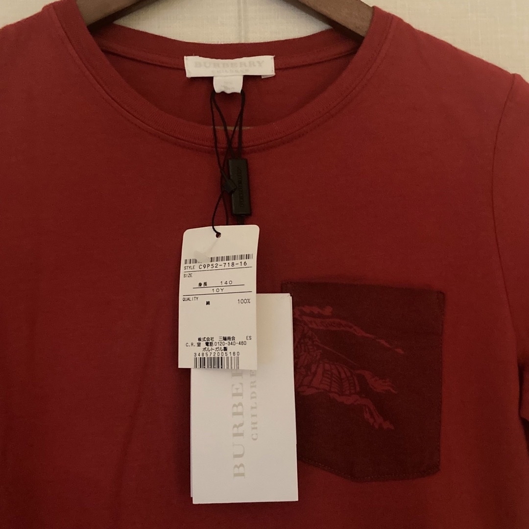 新品•未使用　タグ付き　半袖Tシャツ　Burberry バーバリー　赤