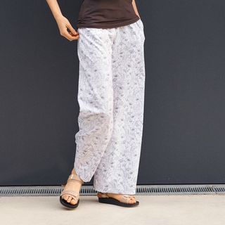 チャコット(CHACOTT)のチャコット　パンツ　新品　ヨガ　スポーツ　ピラティス　バレエ(ヨガ)