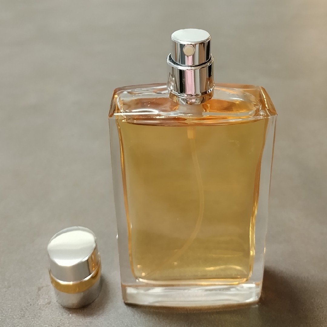 シャネル アリュール オードゥトワレット 50ml Ｂ