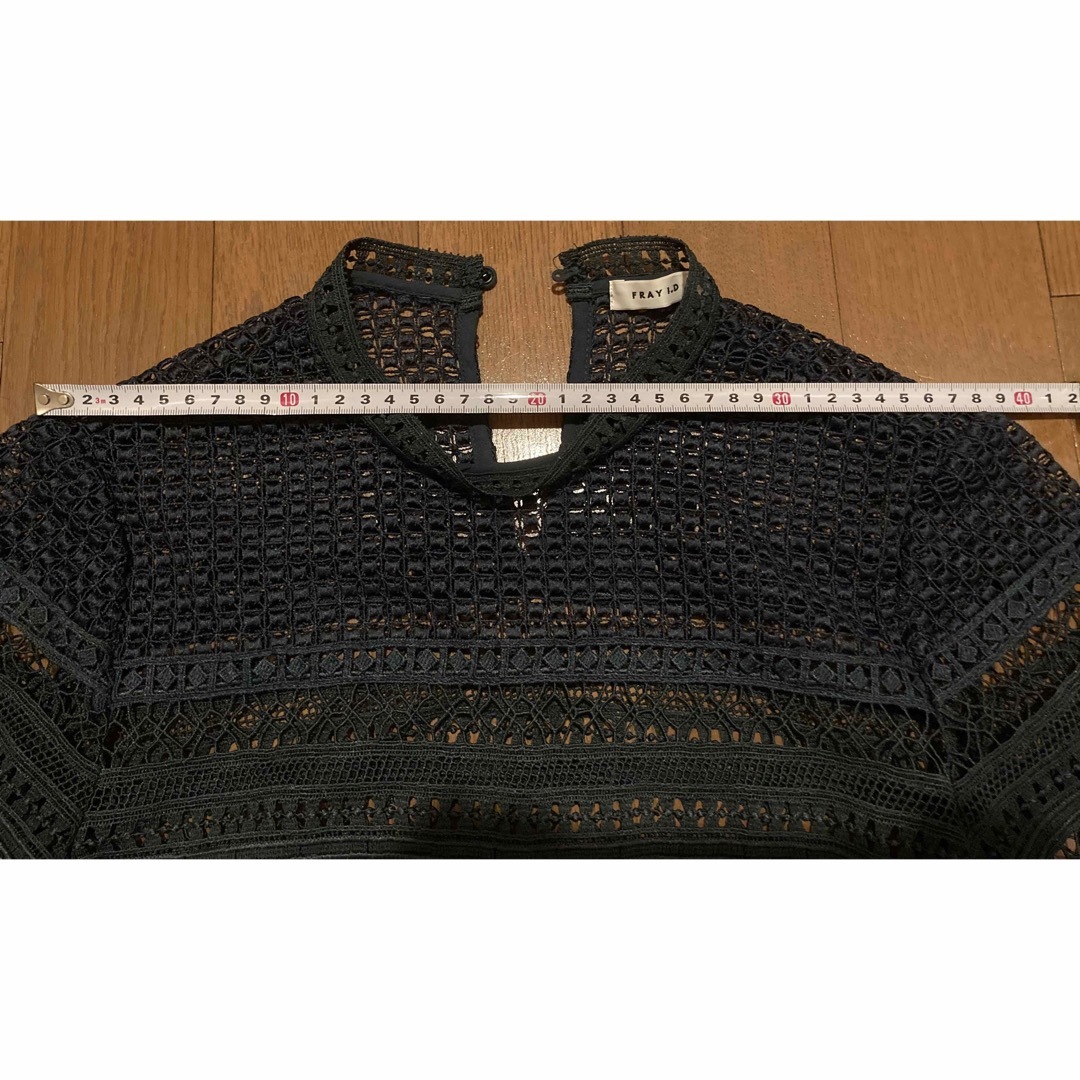 FRAY I.D(フレイアイディー)のフレイアイディー　透かし編みトップス レディースのトップス(カットソー(半袖/袖なし))の商品写真