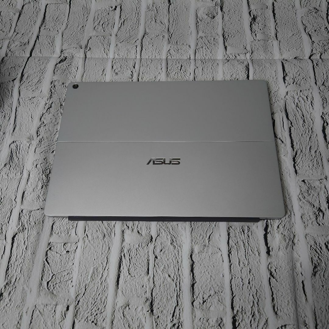 ASUS(エイスース)のASUS TransBook T304UA-7200 2in1ノートPC スマホ/家電/カメラのPC/タブレット(ノートPC)の商品写真
