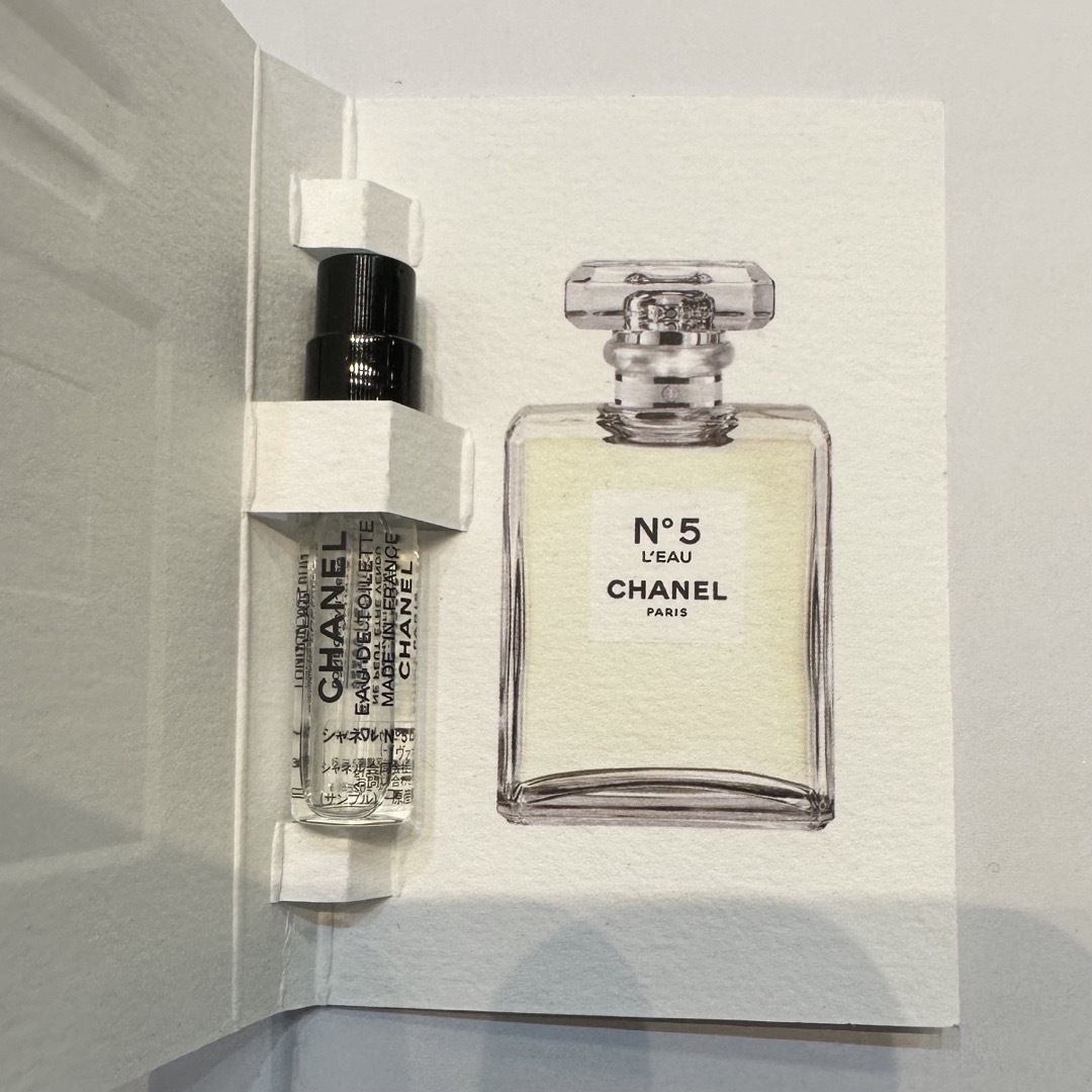 CHANEL - シャネル NO.5 ロー オードゥ トワレット 1.5mlの通販 by joh