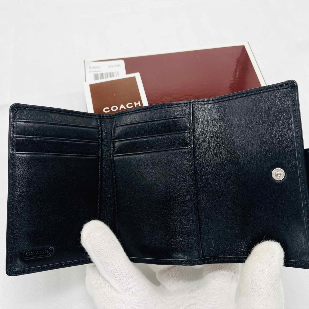 COACH(コーチ)の未使用　COACH コーチ　コンパクト財布　折り財布 シグネチャー 三つ折り財布 レディースのファッション小物(財布)の商品写真