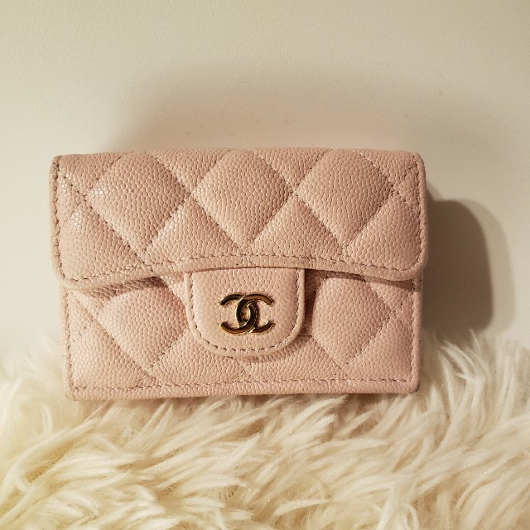 CHANEL　キャビアスキン　ピンク　三つ折り財布