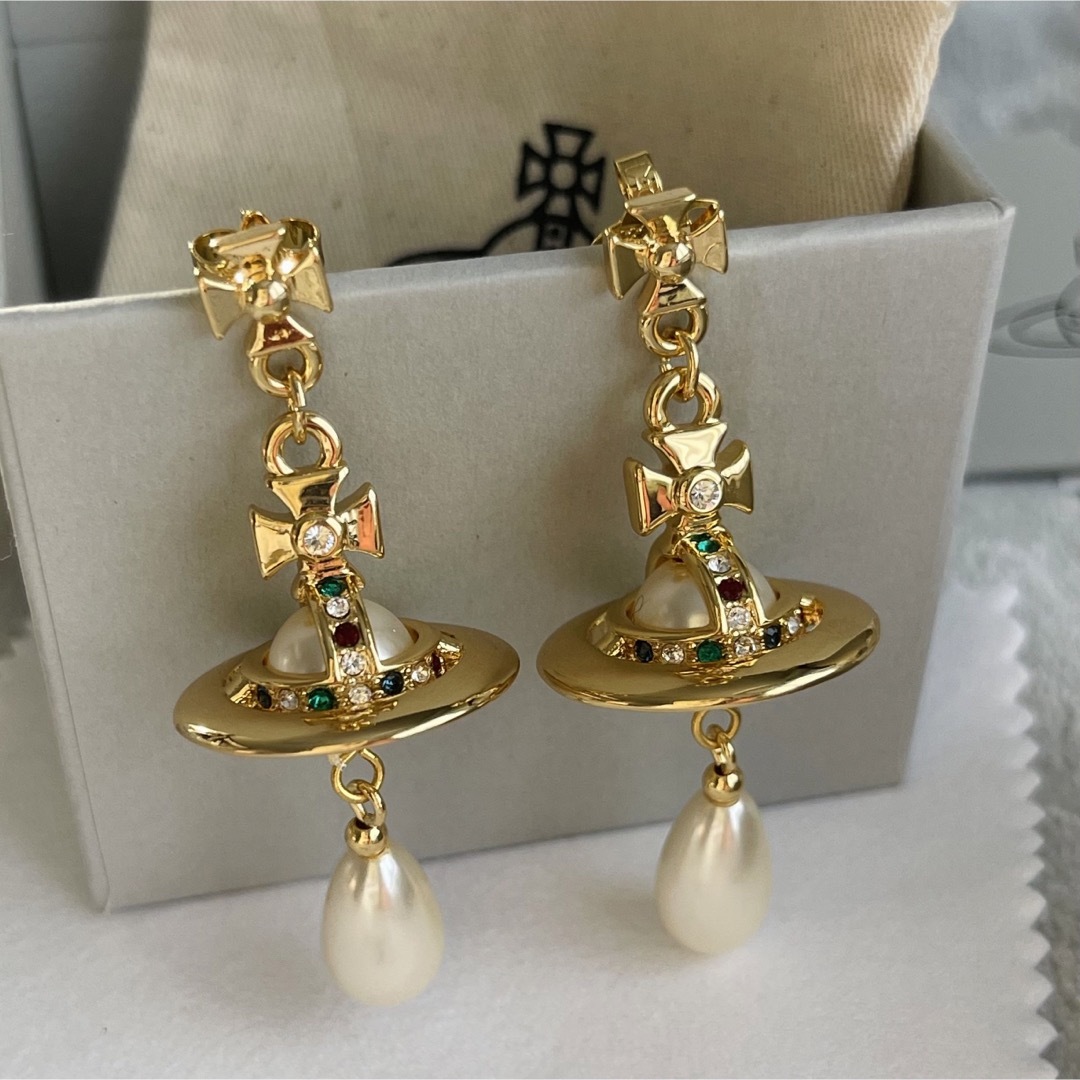 Vivienne Westwood - ヴィヴィアンウエストウッド パール ピアス