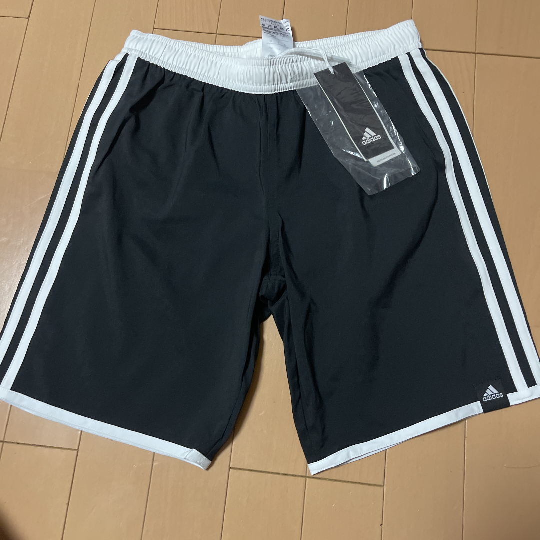 adidas(アディダス)の最終処分 新品160 アディダス adidas 水着 海水パンツ トランクス水着 キッズ/ベビー/マタニティのキッズ服男の子用(90cm~)(水着)の商品写真