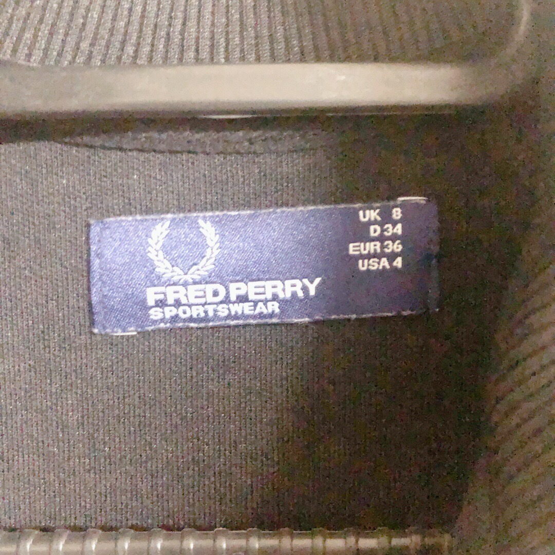 FRED PERRY(フレッドペリー)のポルトガル製　FRED PERRY トラックジャケット レディースのジャケット/アウター(その他)の商品写真