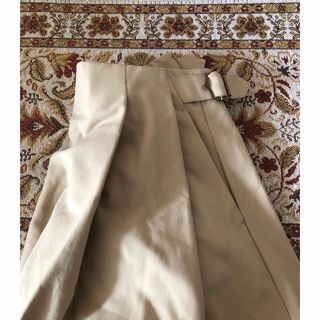 トゥモローランド(TOMORROWLAND)のMACPHEE beige  skirt(ひざ丈スカート)