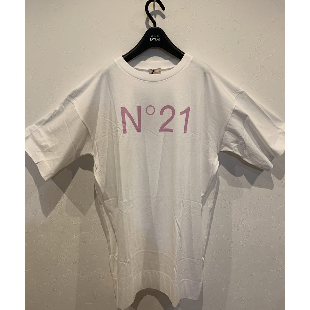 ヌメロヴェントゥーノ　Tシャツ　N°21