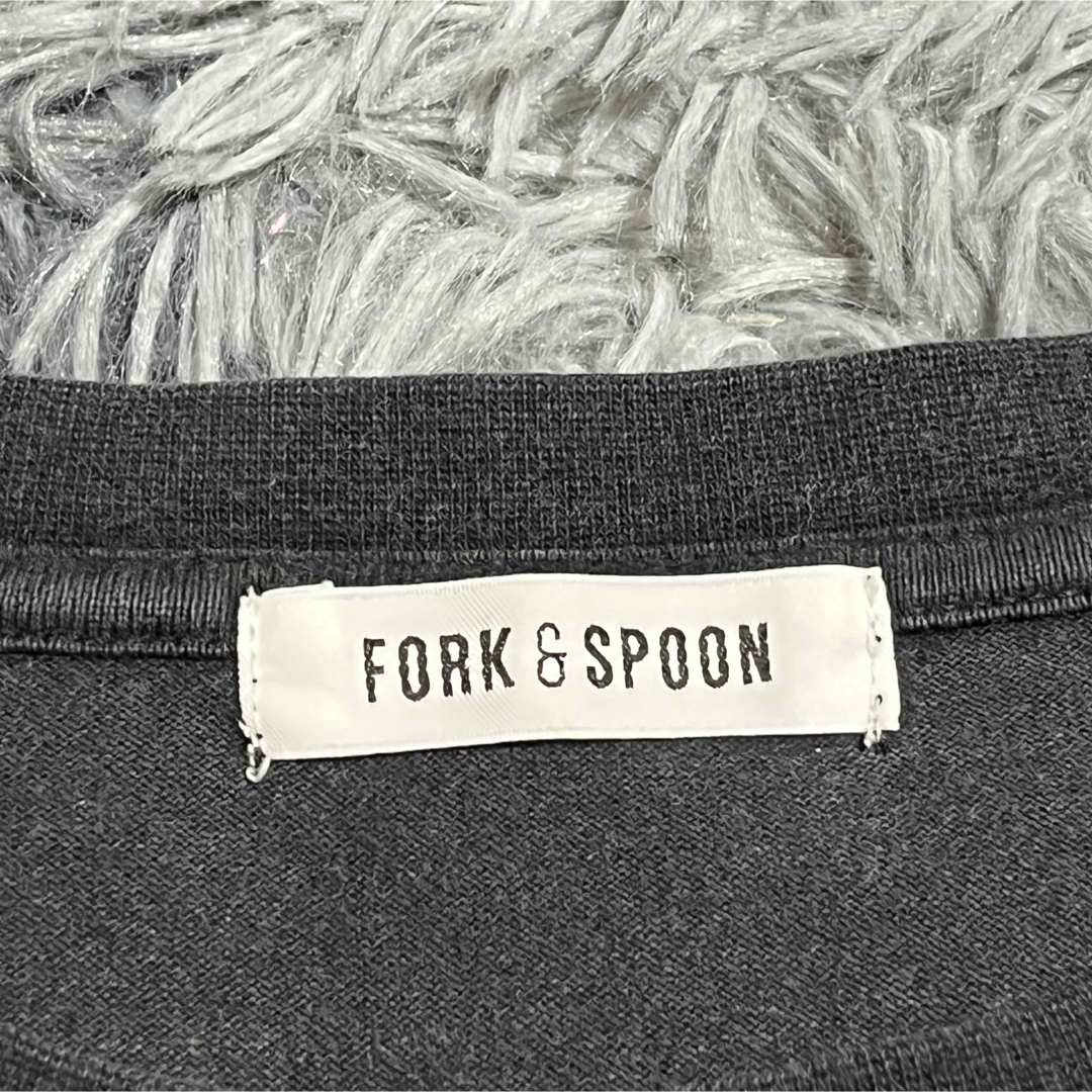 FORK&SPOON(フォークアンドスプーン)のFORK&SPOON  （サイズ 5）ロゴTシャツ 黒  カットソー レディースのトップス(カットソー(長袖/七分))の商品写真