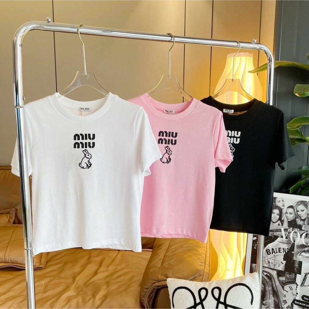 miumiu(ミュウミュウ)のmiumiu Ｔシャツ レディースのトップス(Tシャツ(半袖/袖なし))の商品写真