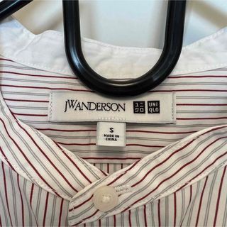 ジェイダブリューアンダーソン(J.W.ANDERSON)の【未使用】UNIQLO and JW ANDERSON ストライプシャツ(シャツ/ブラウス(長袖/七分))