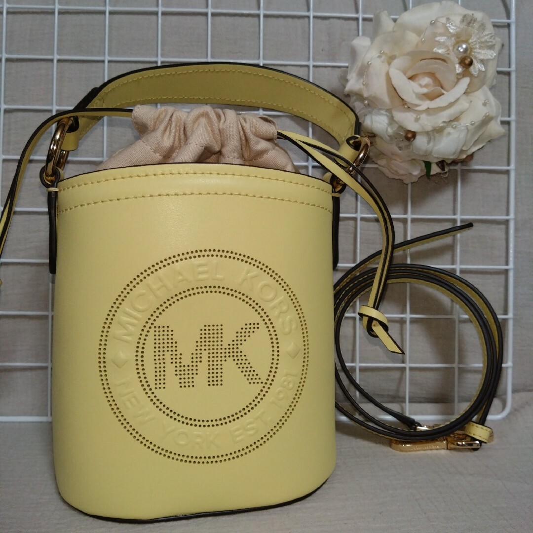 MICHAEL KORS　AIDY バケット クロスボディ スモールバッグ