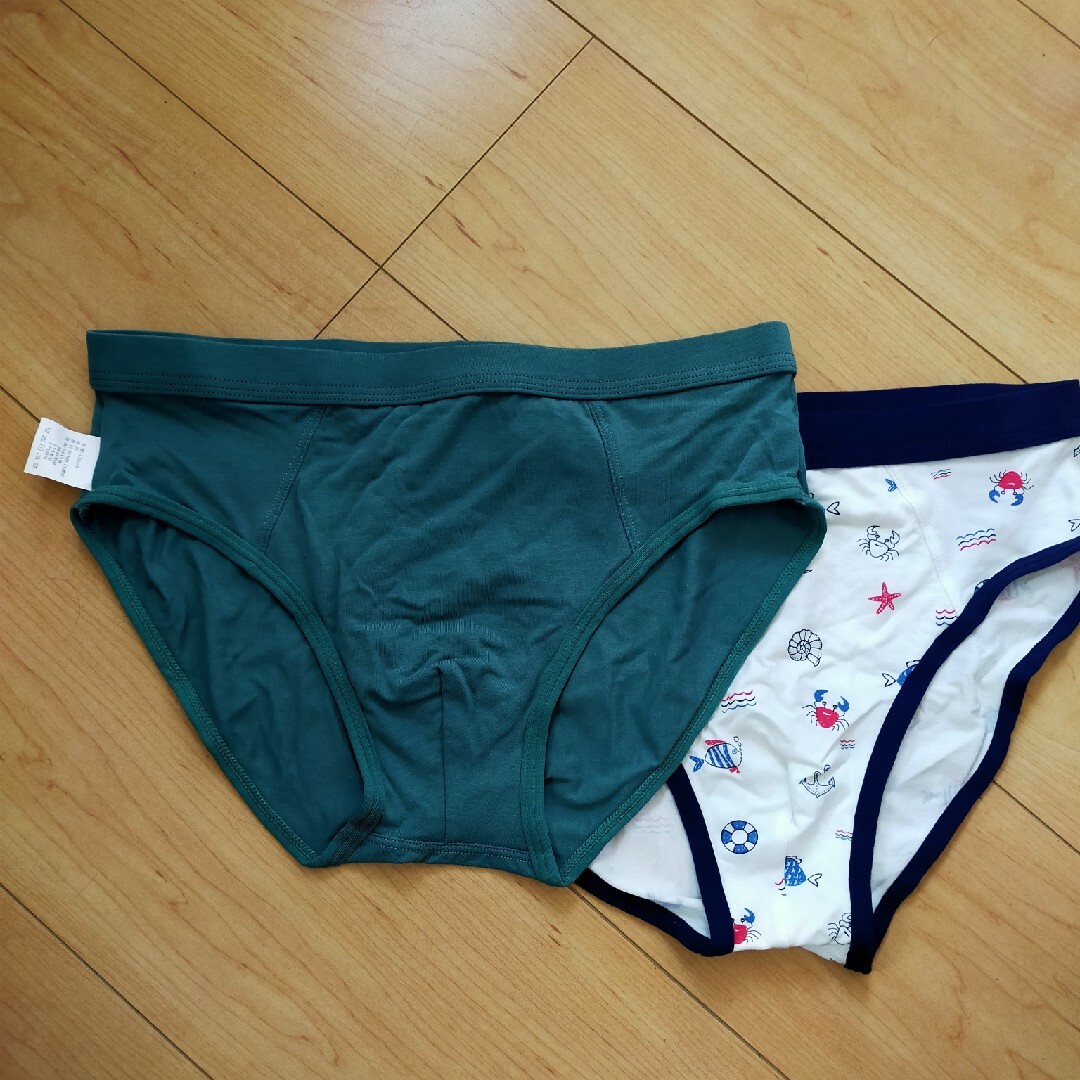 ブリーフ 男の子 170センチ 未使用 2枚 キッズ/ベビー/マタニティのキッズ服男の子用(90cm~)(下着)の商品写真