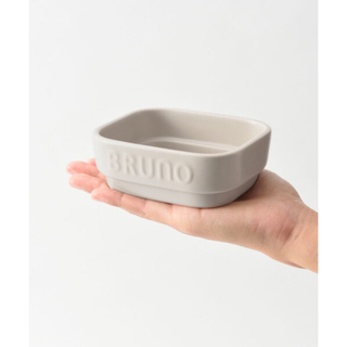 ブルーノ(BRUNO)の【新品未使用】BRUNO ブルーノ トースタークッカーS グレージュ(食器)
