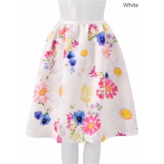 チェスティ(Chesty)の【新品・タグ付き】チェスティ♡Marguerit Print Skirtホワイト(ひざ丈スカート)