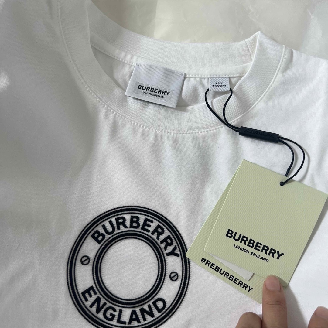 【新品】Burberry 大人も着れるキッズTシャツラバーロゴ12A 152cm