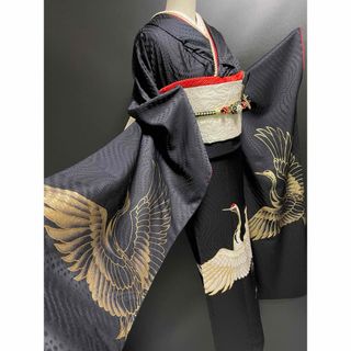 特選金彩紋意匠地振袖【金駒刺繍◆鶴】黒 白 金 赤 モノトーン 特選金彩紋意匠地振袖【金駒刺繍◆鶴】黒 白 金 赤 モノトーン