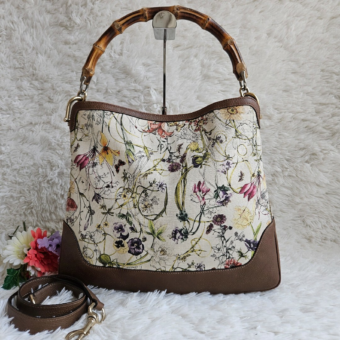 グッチ GUCCIショルダーバック 花柄-