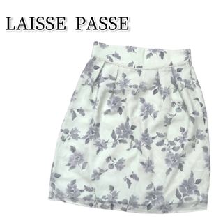 レッセパッセ(LAISSE PASSE)のLAISSE  PASSE スカート タック 花柄 38 シフォン 大人可愛い(ひざ丈スカート)