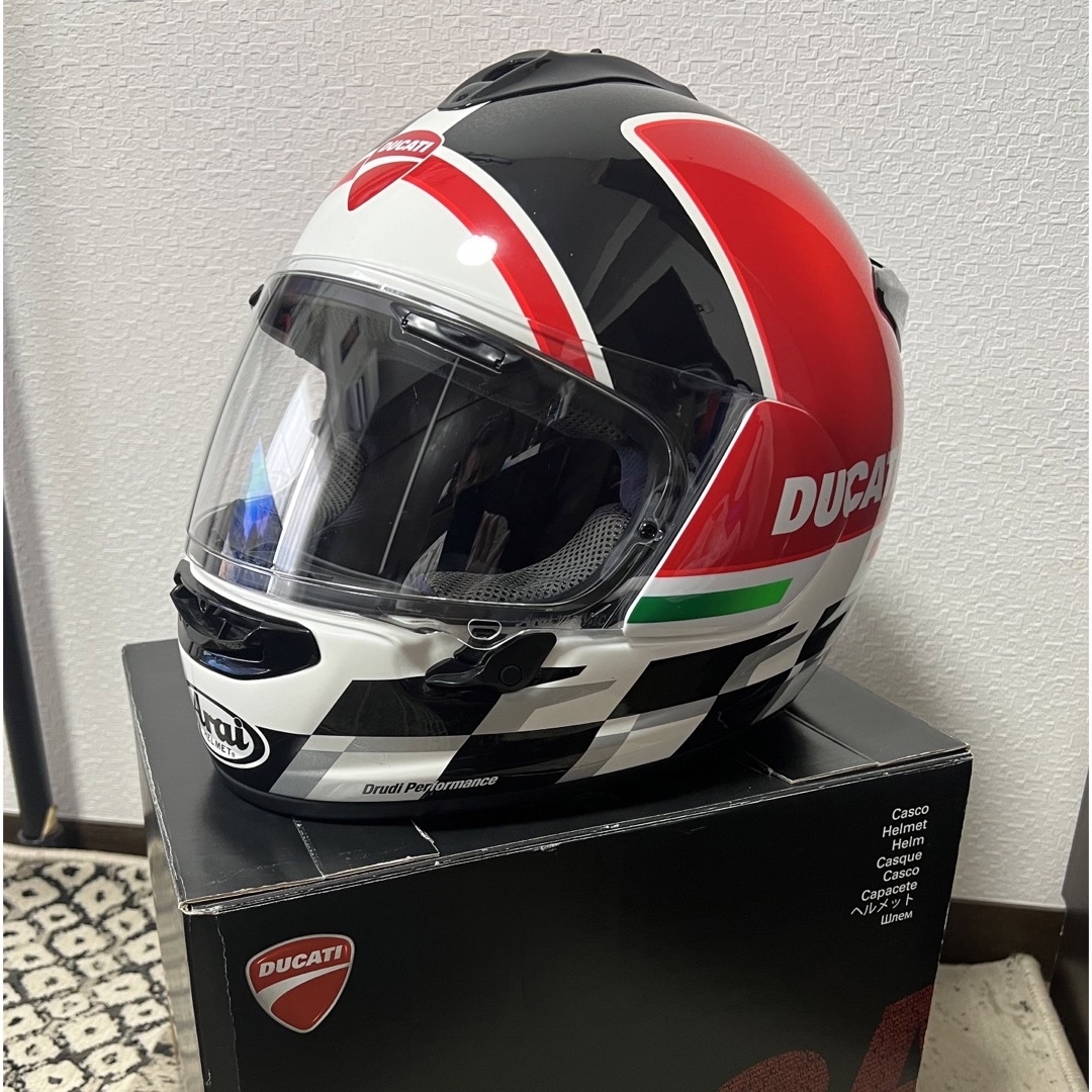 Ducati アライコラボヘルメットVECTOR X装備/装具