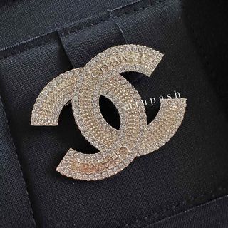 シャネル ロゴ ブローチ/コサージュの通販 200点以上 | CHANELの