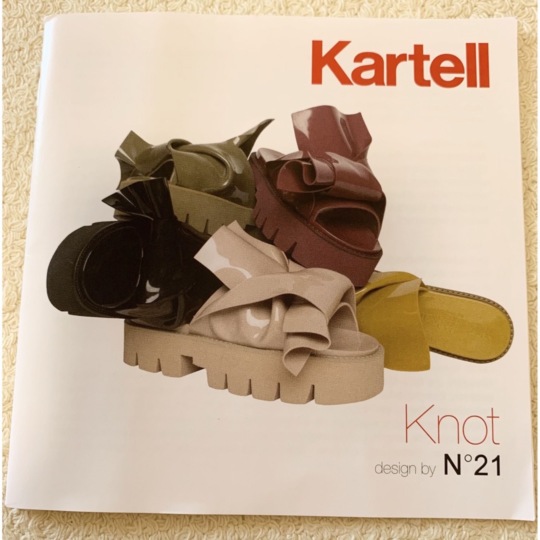 N°21(ヌメロヴェントゥーノ)のKartellサンダル(N。21コラボ品)Knotサイズ38 レディースの靴/シューズ(サンダル)の商品写真