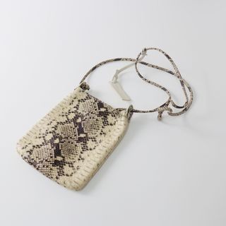 アパルトモン購入 deuxieme CC SKYE パイソン柄バッグ