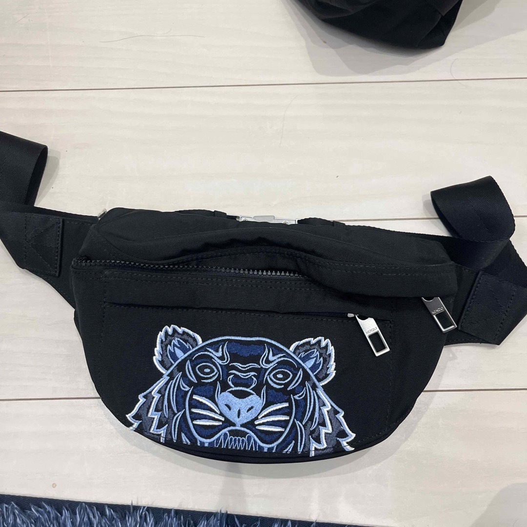 KENZO(ケンゾー)のKENZO メンズのバッグ(ショルダーバッグ)の商品写真