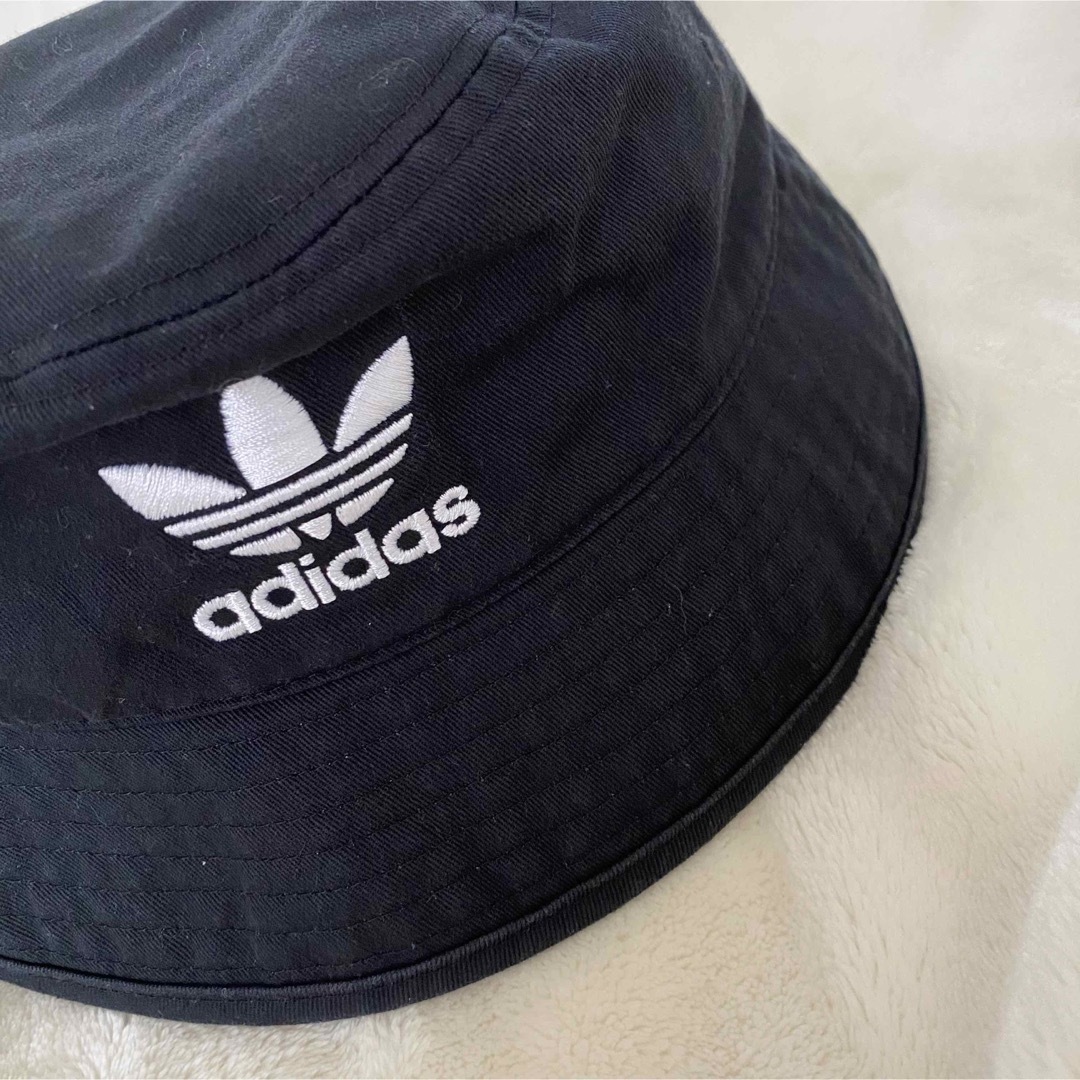 adidas(アディダス)のadidas バケットハット メンズの帽子(ハット)の商品写真