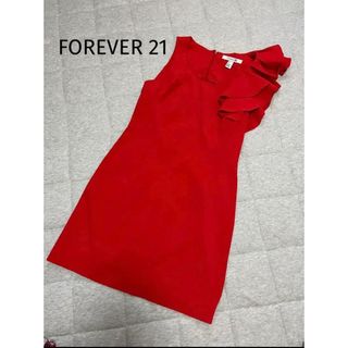 フォーエバートゥエンティーワン(FOREVER 21)のForever 21 ワンピース　レッド(ひざ丈ワンピース)