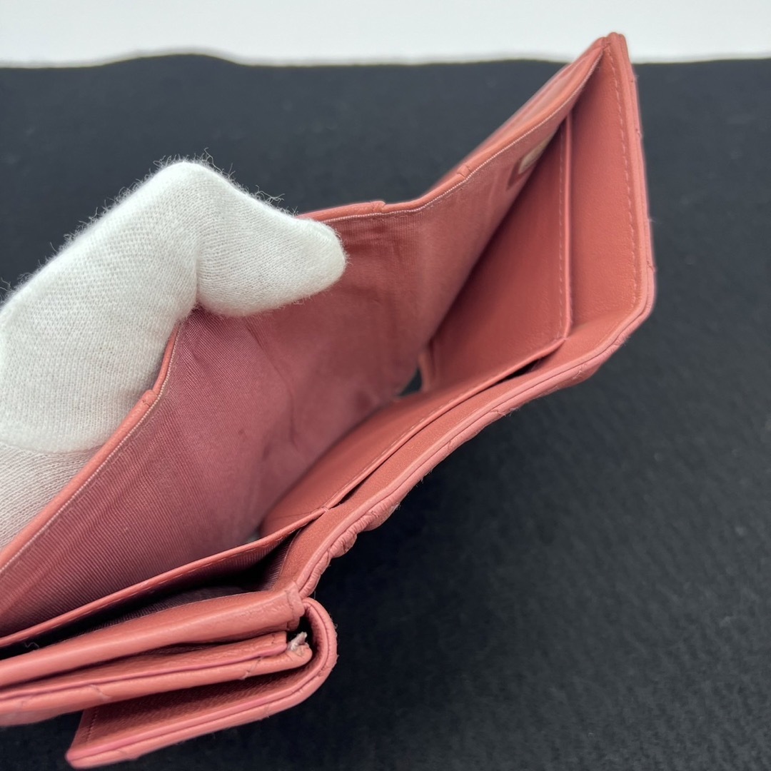 美品!シャネル19 マトラッセ スモールフラップウォレット 折り財布 ピンク