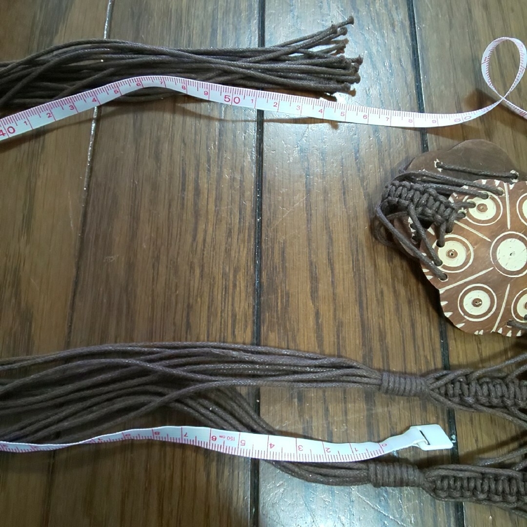 MALAIKA(マライカ)のココナッツ飾りベルト レディースのファッション小物(ベルト)の商品写真