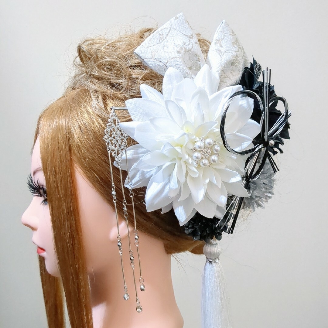 髪飾りViVi~白黒シルバー・華やか綺麗系ダリア~成人式 結婚式 花魁 髪飾り 髪飾りViVi ~シルバー系・百合&ダリア~ 成人式 結婚式 花魁 かんざし