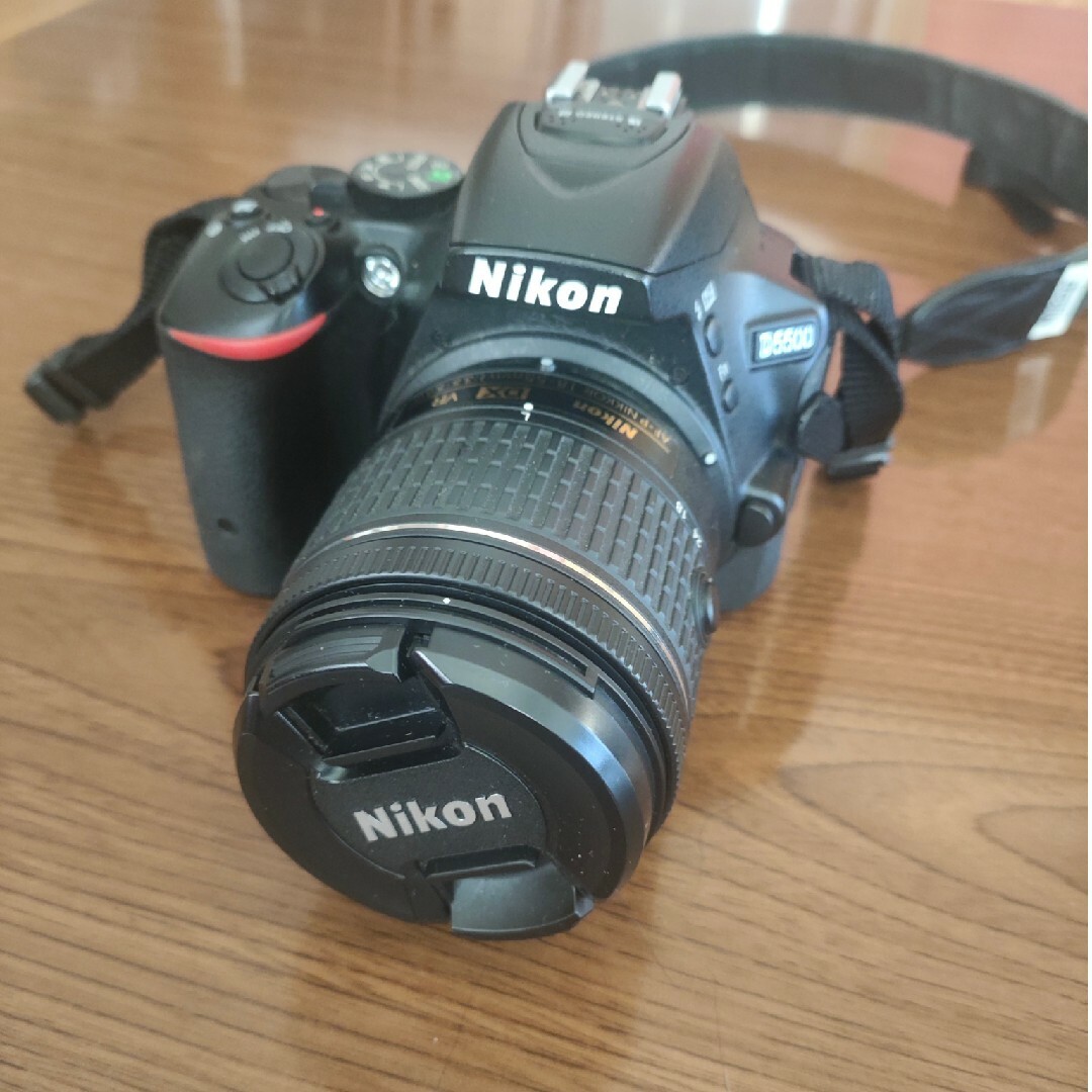 一眼レフ　NIKON　D5500 オマケ付き　動作確認済み