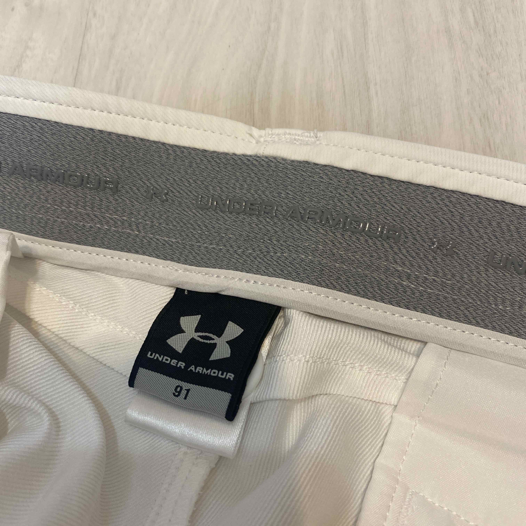 UNDER ARMOUR(アンダーアーマー)の新品　アンダーアーマー UNDER ARMOUR ゴルフスラックス  スポーツ/アウトドアのゴルフ(ウエア)の商品写真