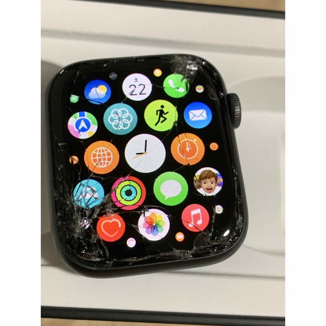 Apple(アップル)のApple Watch Nike 4 アップルウォッチ4 44MM A1978 スマホ/家電/カメラのスマートフォン/携帯電話(その他)の商品写真