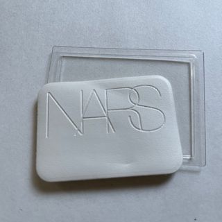 ナーズ(NARS)の⭐︎未使用パフのみ⭐︎NARSライトリフレクティングセッティングパウダープレスト(パフ・スポンジ)